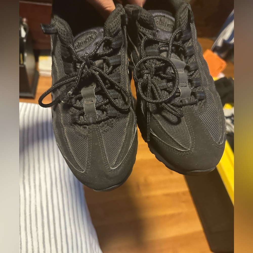 Air Max 95 ‘Triple Black’ 2014